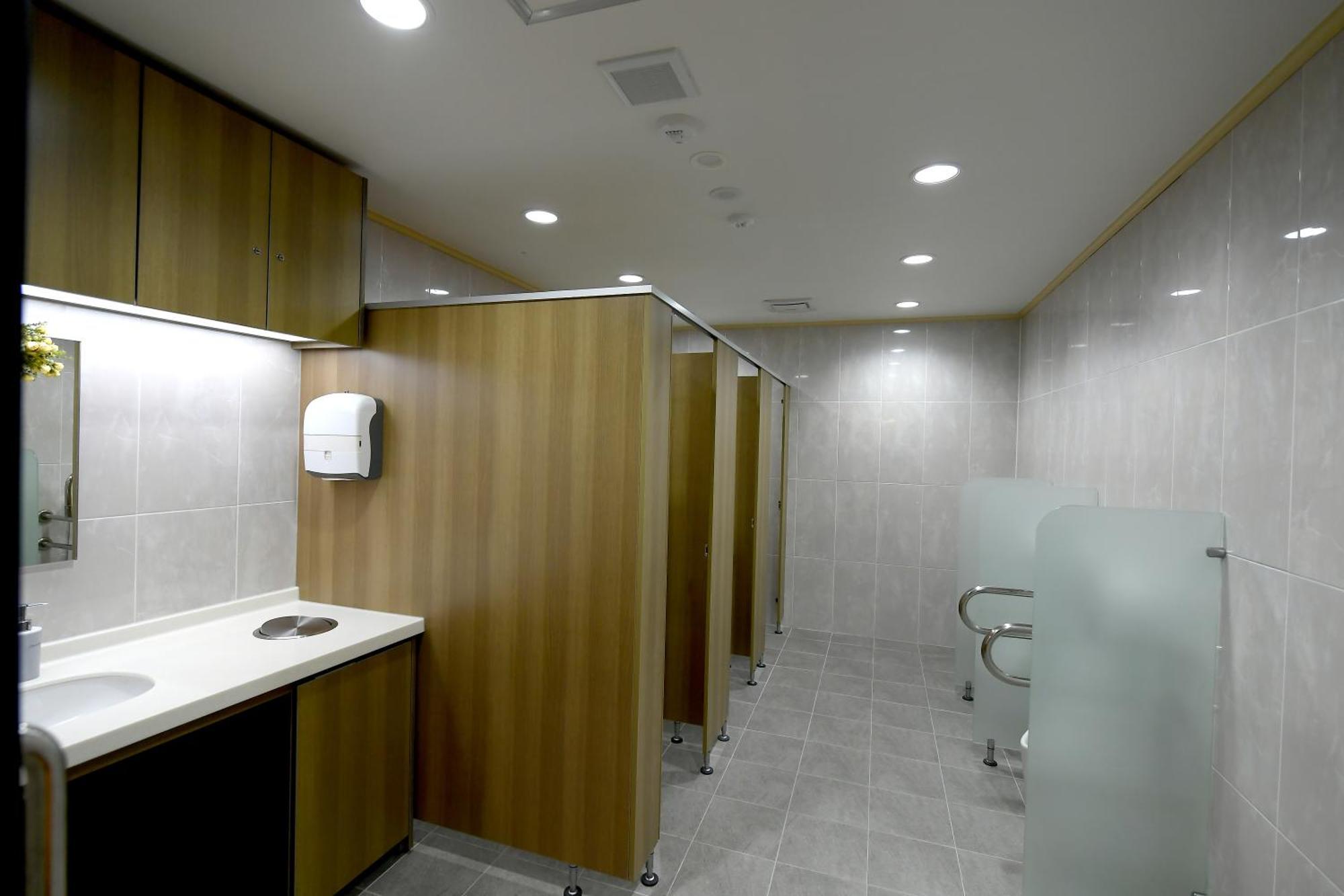 Toyoko Inn Чханвон Экстерьер фото