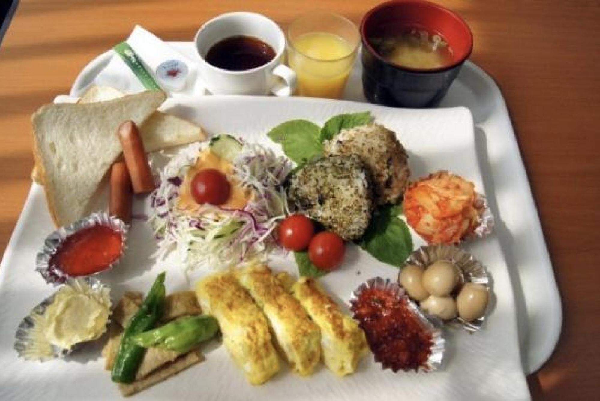 Toyoko Inn Чханвон Экстерьер фото